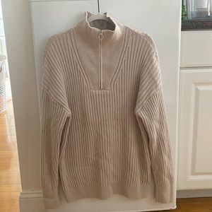 Urban outfitters Gray/beige sweater pullover size S